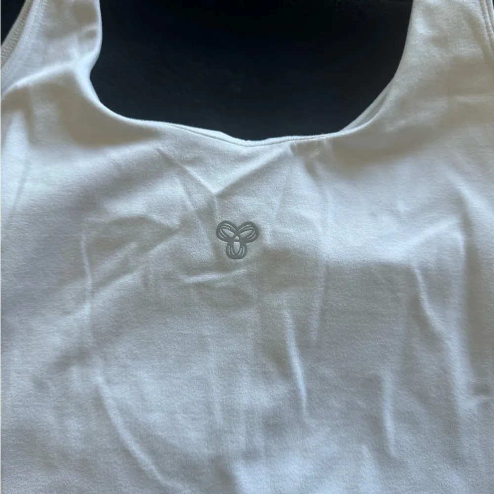 Aritzia Butter Tank - Image 2