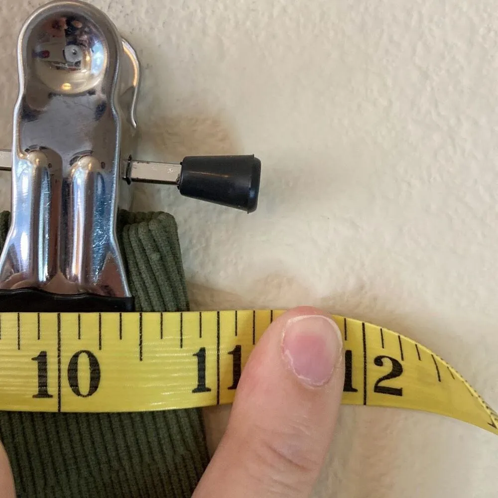 Slightly‎ flawed- Daily Practice by Anthropologie Frill High Rise Leggings Olive - Image 3