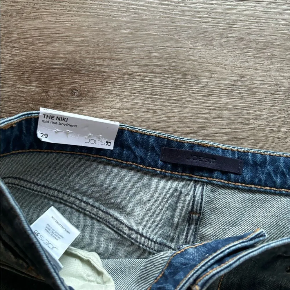 NEW Joe's 'The Niki' Mid Rise Boyfriend Jean - Image 7