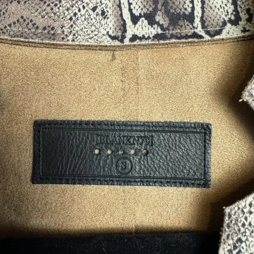 Blank NYC Faux Leather Snakeskin Print One Button Jacket small L1 - Image 2