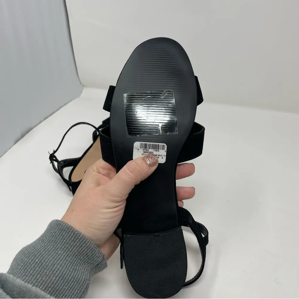 Nubuck Cross Sandals Black Size 8 - Image 9