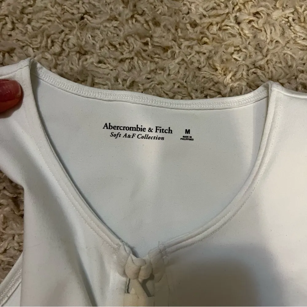 Abercrombie and fitch soft collection crossed Tank Size medium - Image 3