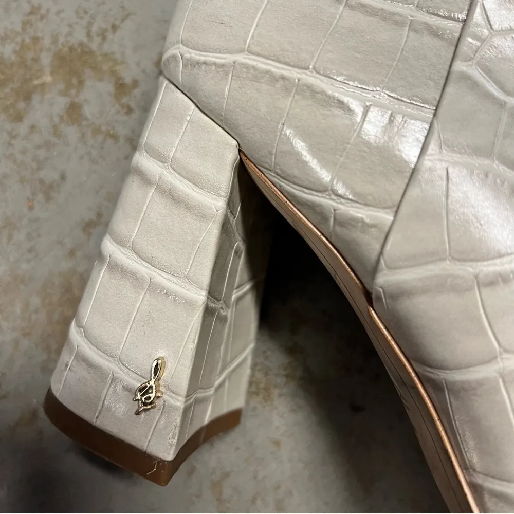 Sam Edelman white Croc Embossed Square toe Chunky Heel Ankle Boots Size 5.5 EUC - Image 2