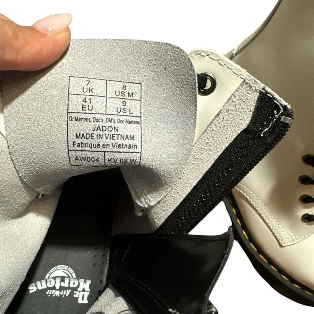 Dr Martens JADON BOOT SMOOTH LEATHER PLATFORMS WHITE SIZE W 9 - Image 9