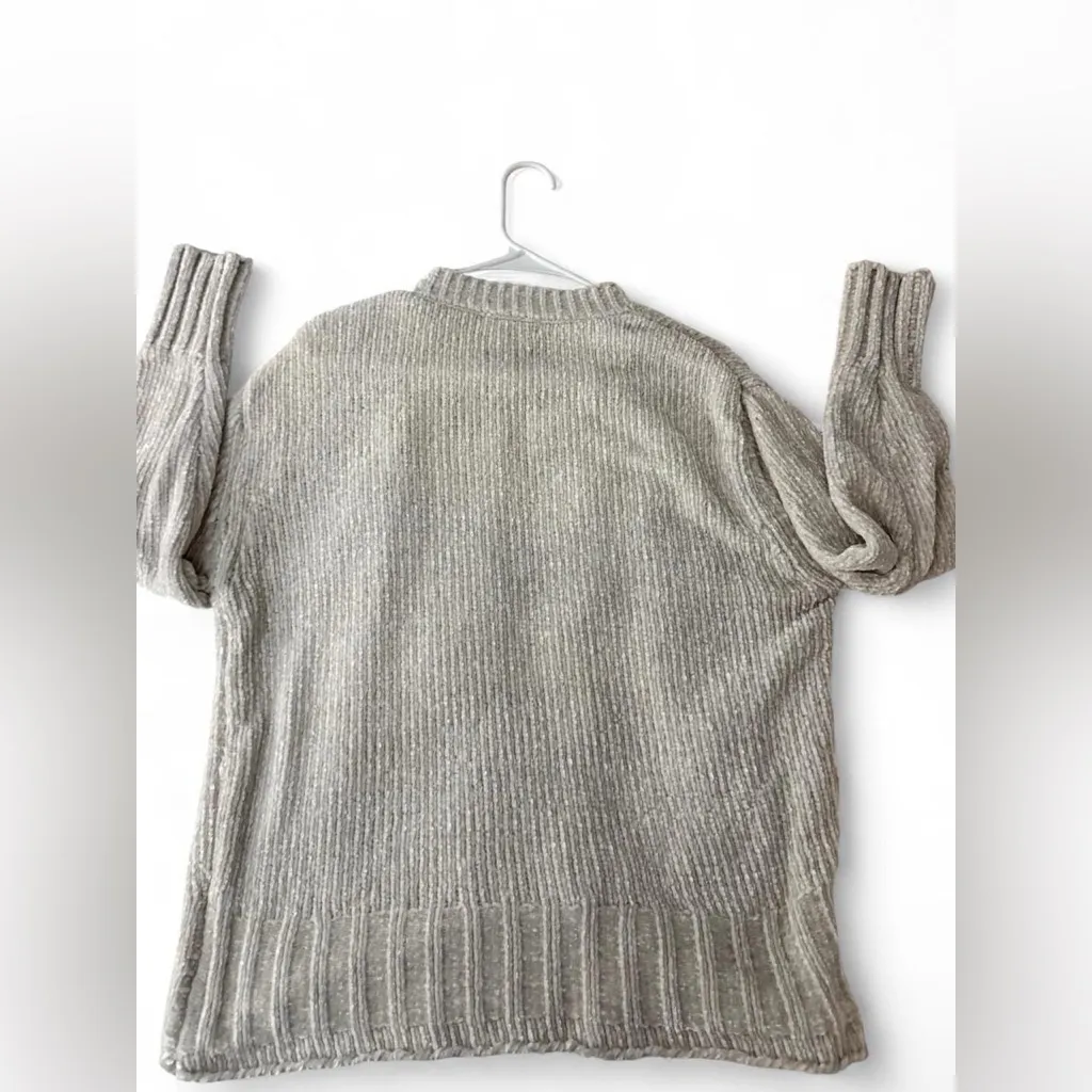 Cream Cynthia Rowley Sweater. Size Medium. - Image 2