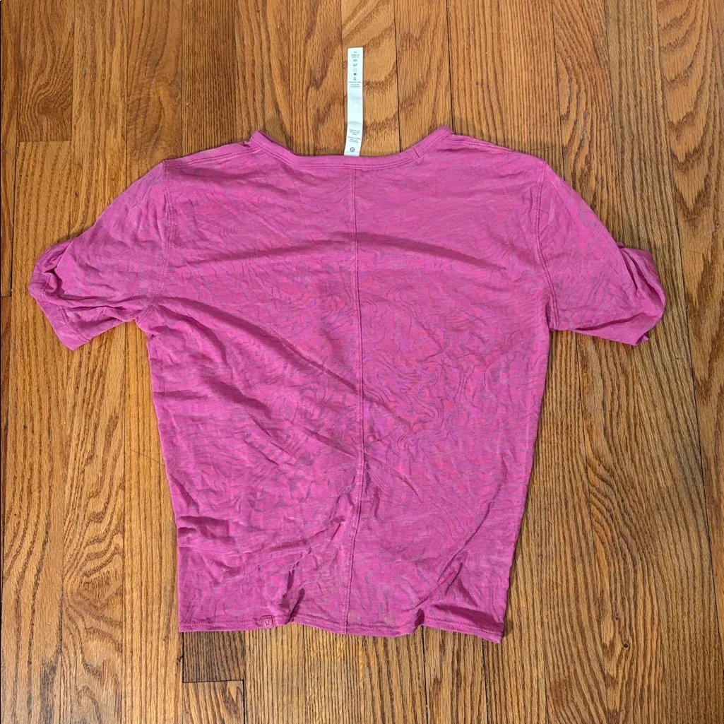 Lululemon Lululemon Crescent Tee *Veil Pink Lychee‎ size 4 - Image 2