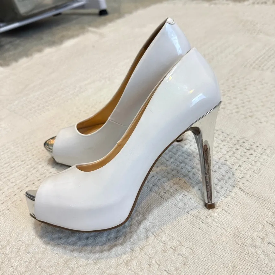 Guess Los Angeles patent 8 1/2 platform peep toe pump 4.5 inch heels 2675 - Image 11