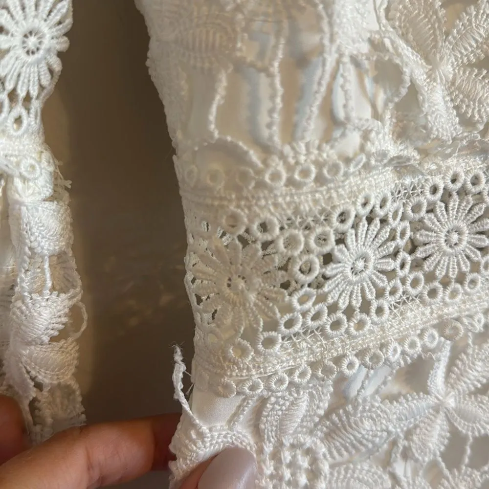 Alexia admor ladies white crochet lace dress bell long sleeves dress size medium - Image 12