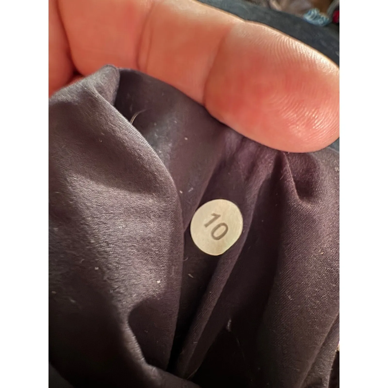 Lululemon Runderful Pants Black Layer Size 10 EUC water resistant - Image 10