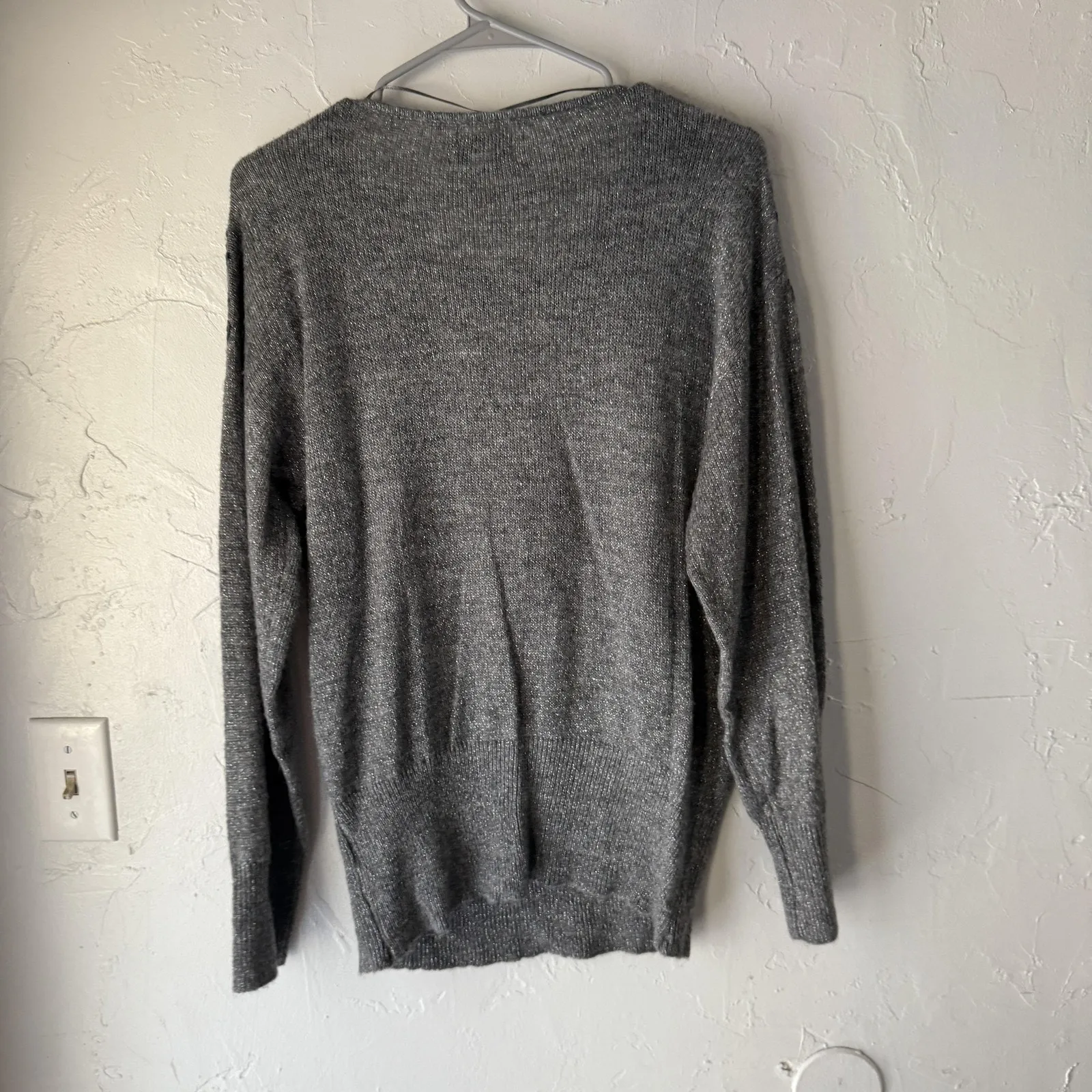 Elle Sweater Womens Large Gray Embroidered Shoulder Pullover Lightweight Casual‎ - Image 8