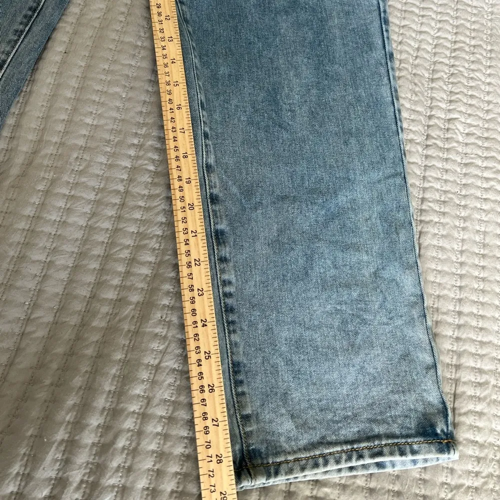 Prettylittlething Baggy Jeans - Image 4