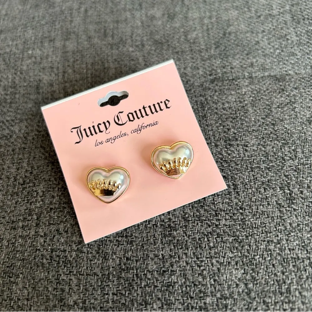 Juicy Couture Crown Heart Stud Earrings, White, Gold - Image 2