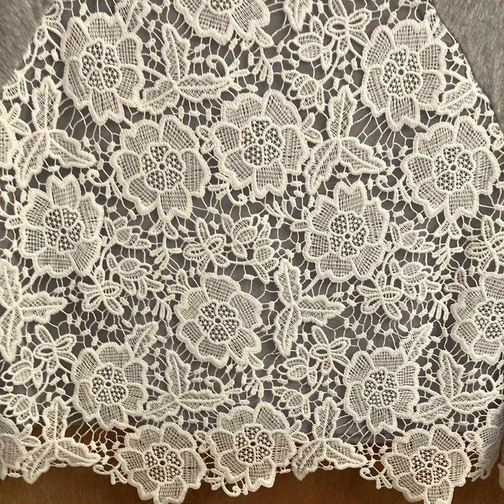 Divided crochet front cropped sweatshirt size small - Image 3