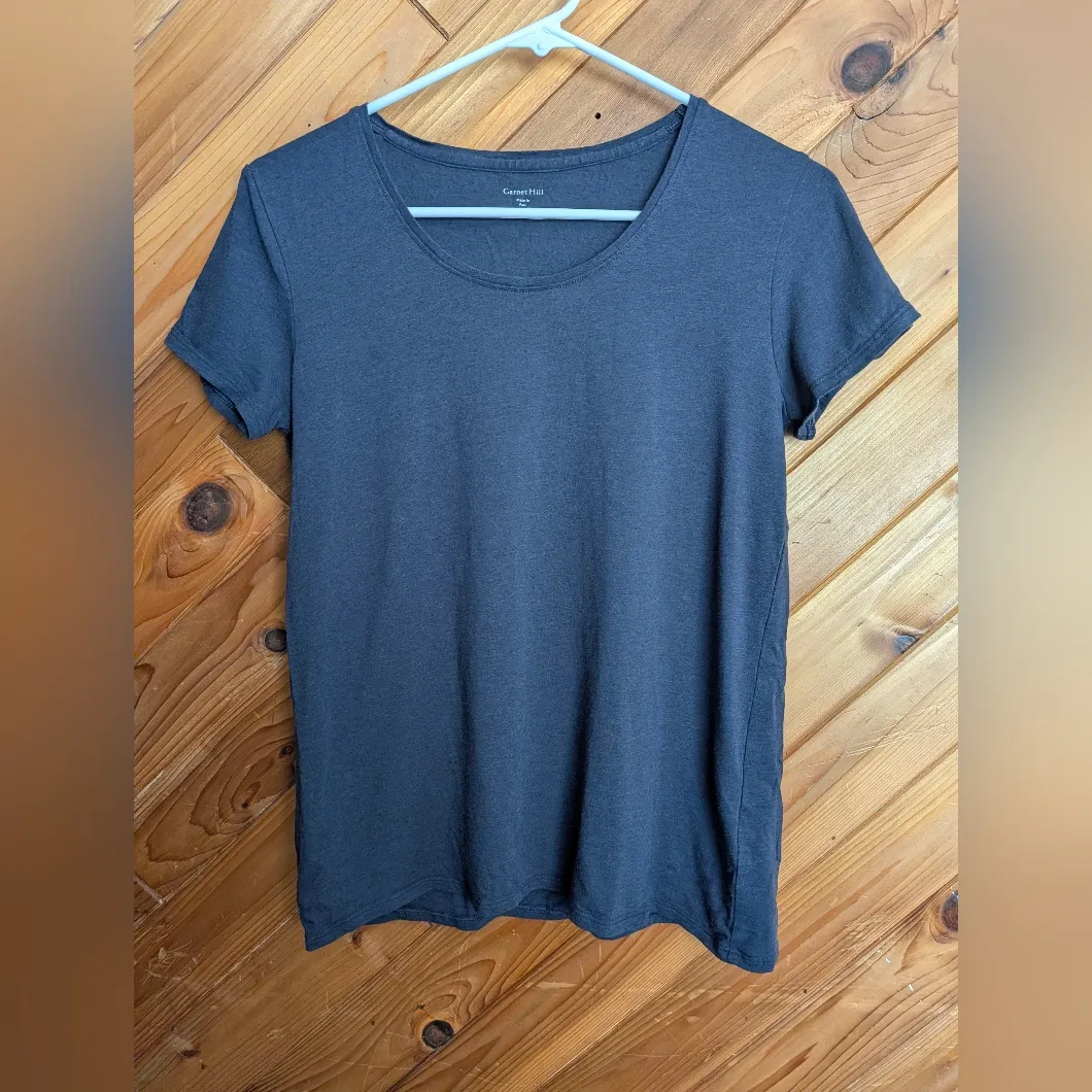 Garnet Hill Navy Short Sleeve Tee Size Small - Image 2