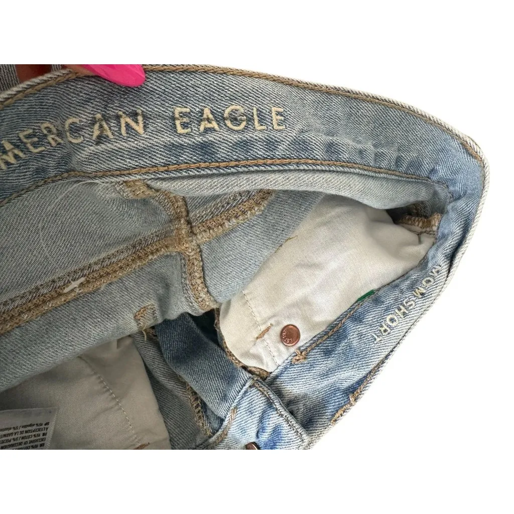 AMERICAN EAGLE Light Wash Distressed Denim Shorts Size 2 Blue - Image 5