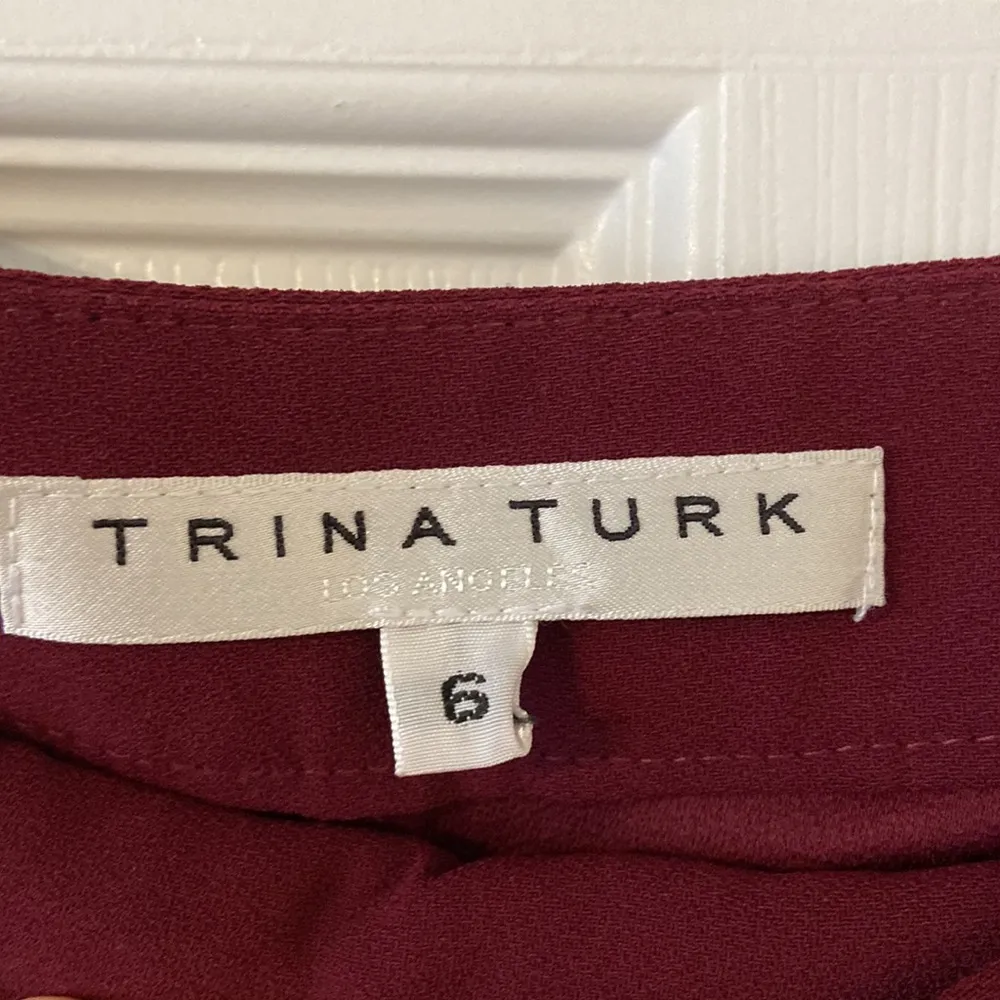 Trina Turk Pans/Skirt looking size 6 excellent condition see all photos - Image 2
