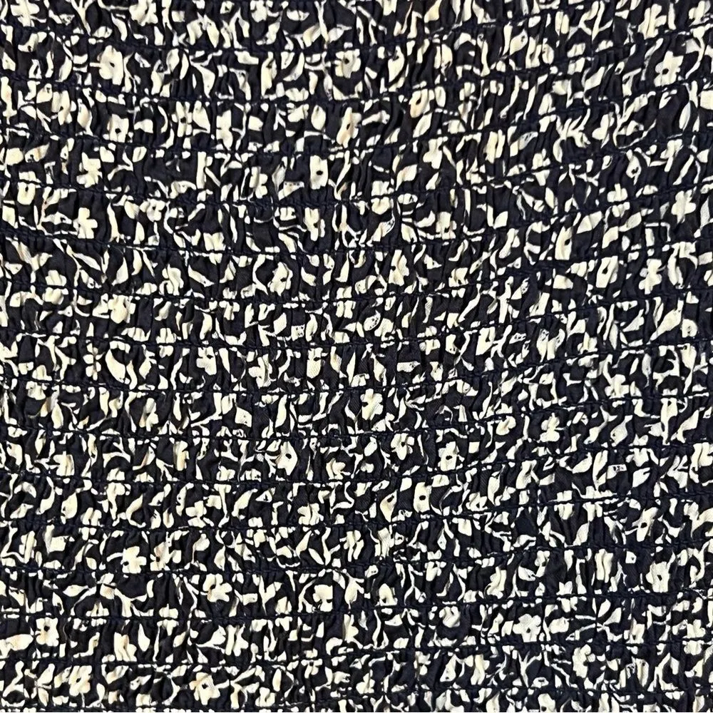 Old Navy Smocked Floral Babydoll Dress Blue MEDIUM Cottagecore Farm Prairie Boho - Image 4