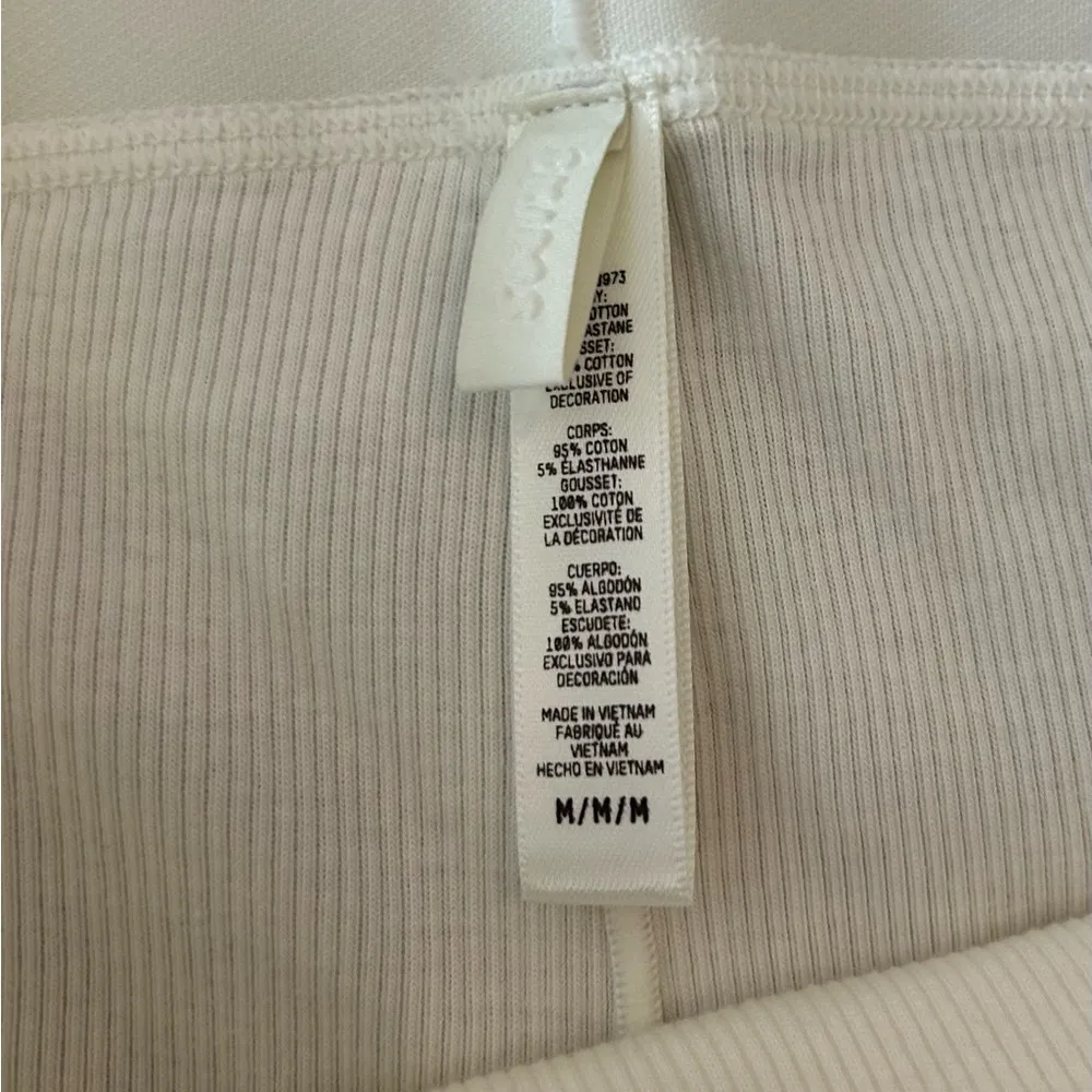 Skims Cotton Rib Boxer - Image 4