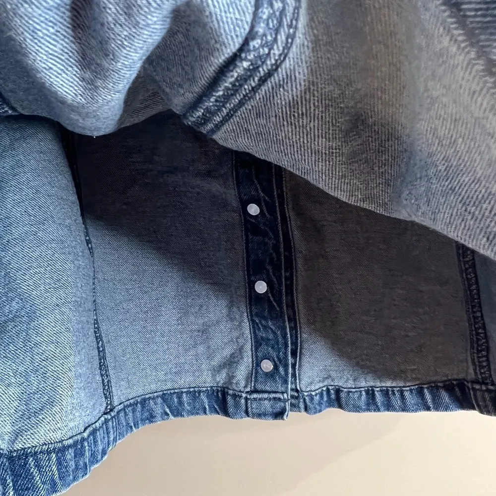 Forever 21 size 31 button front denim mini skirt - Image 8