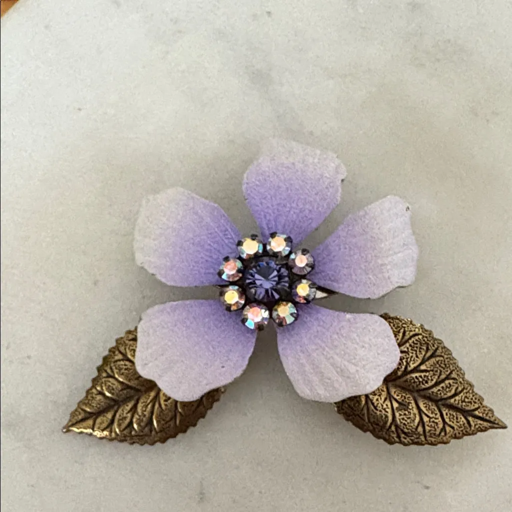 Vintage Purple Flower Brooch with Gold Leaves - Image 5