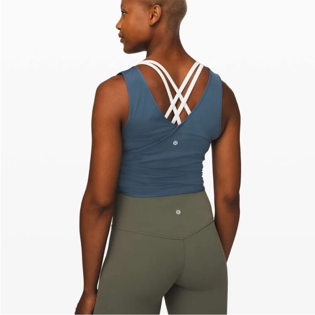 Lululemon twist me up crop tank - Image 2