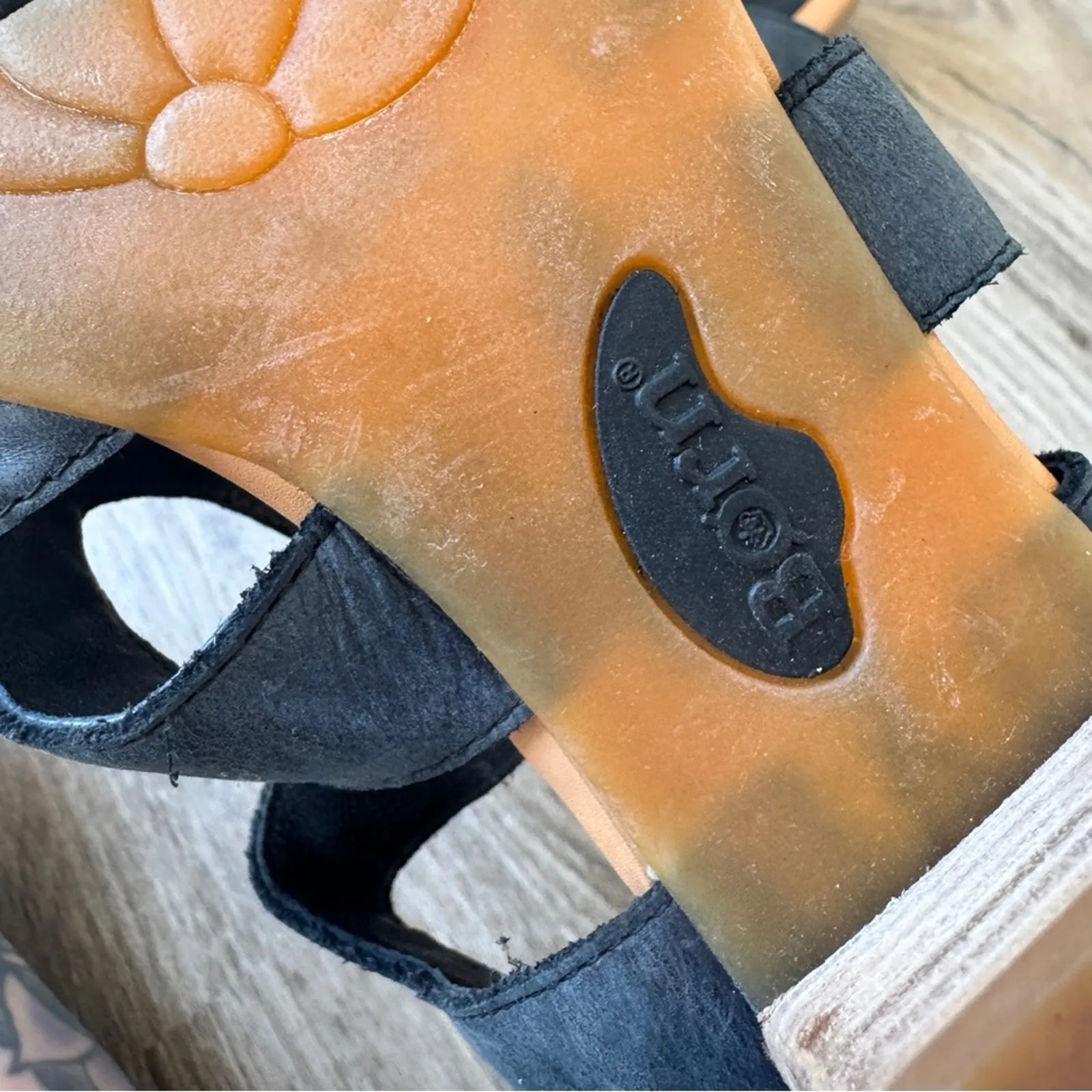 Born Black Leather Strappy Heeled Sandals Womens 8 Beachy Summer Casual Shoes - Image 5