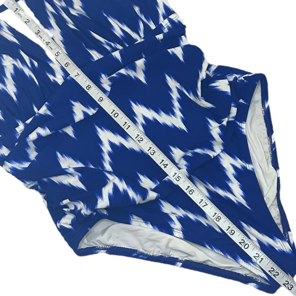 La Blanca Women’s Blue & White Ikat Halter Neck One-Piece Swimsuit Beach Pool - Image 14