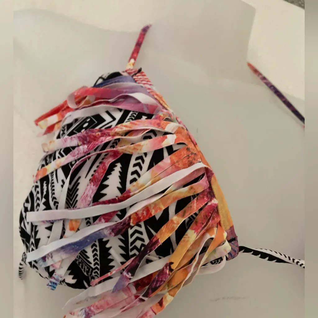 🌞NWT Raisins Aztec Print Padded Bra Top & Watercolor Bikini w/ Fringe A - Image 5