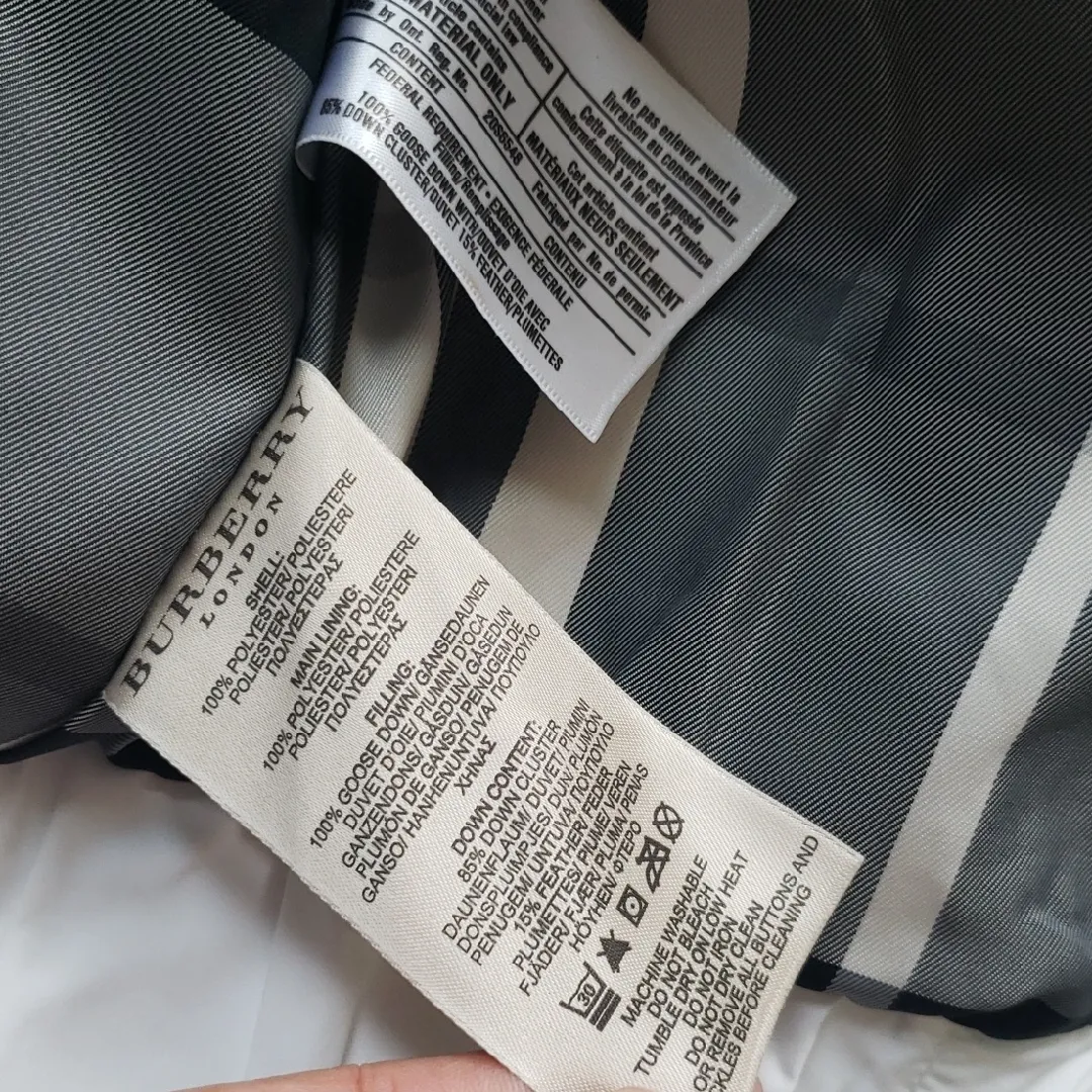 Burberry White Cropped Down Puffer Jacket Size XS - Image 6