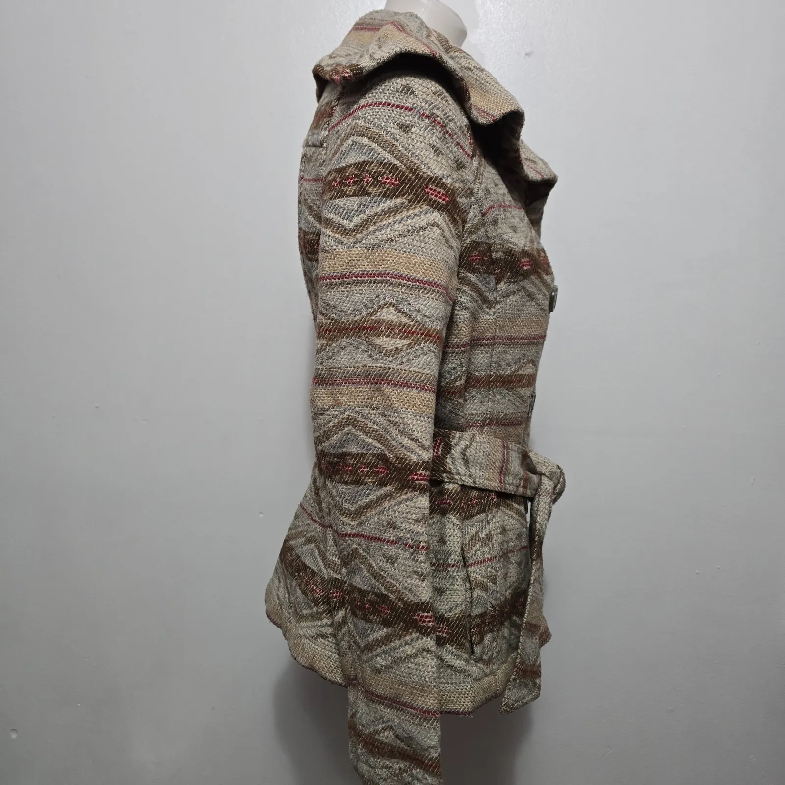 Anthropologie Daughters of the Liberation Aztec Print Belted Jacket XS Bohemian Tan - Image 4