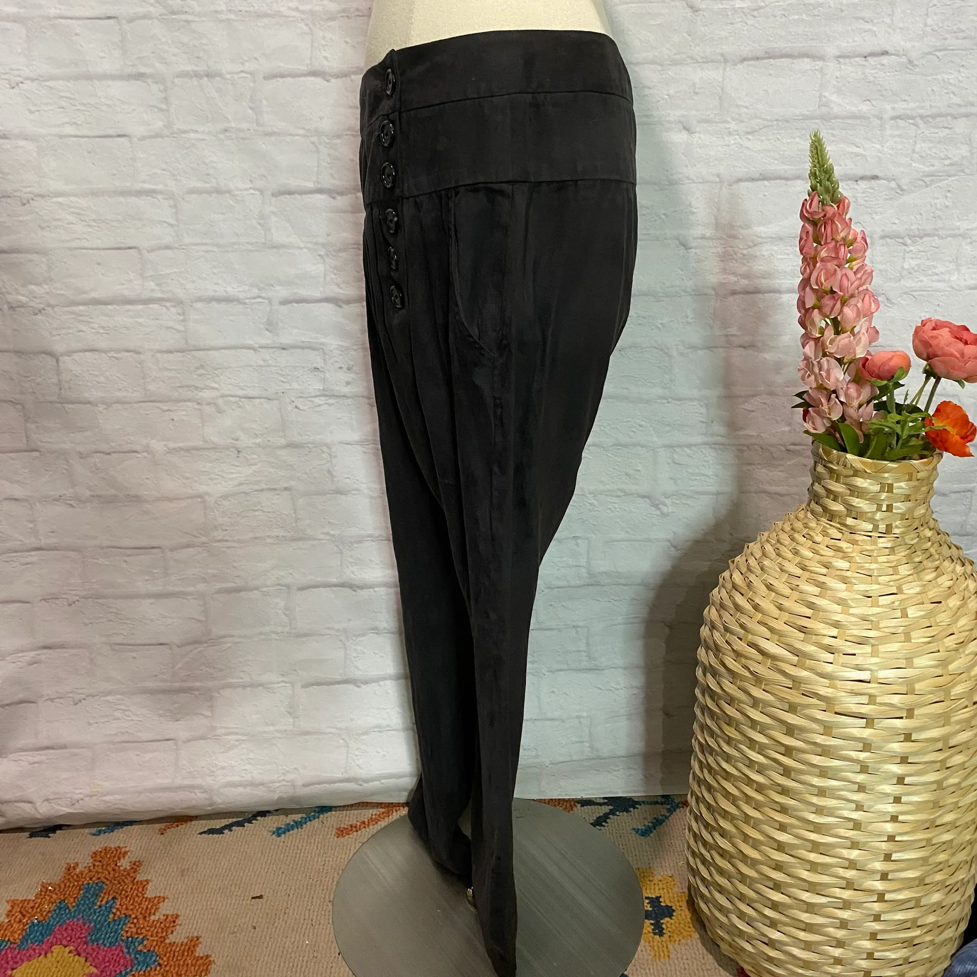 Elizabeth & James Harem Pants - Image 4