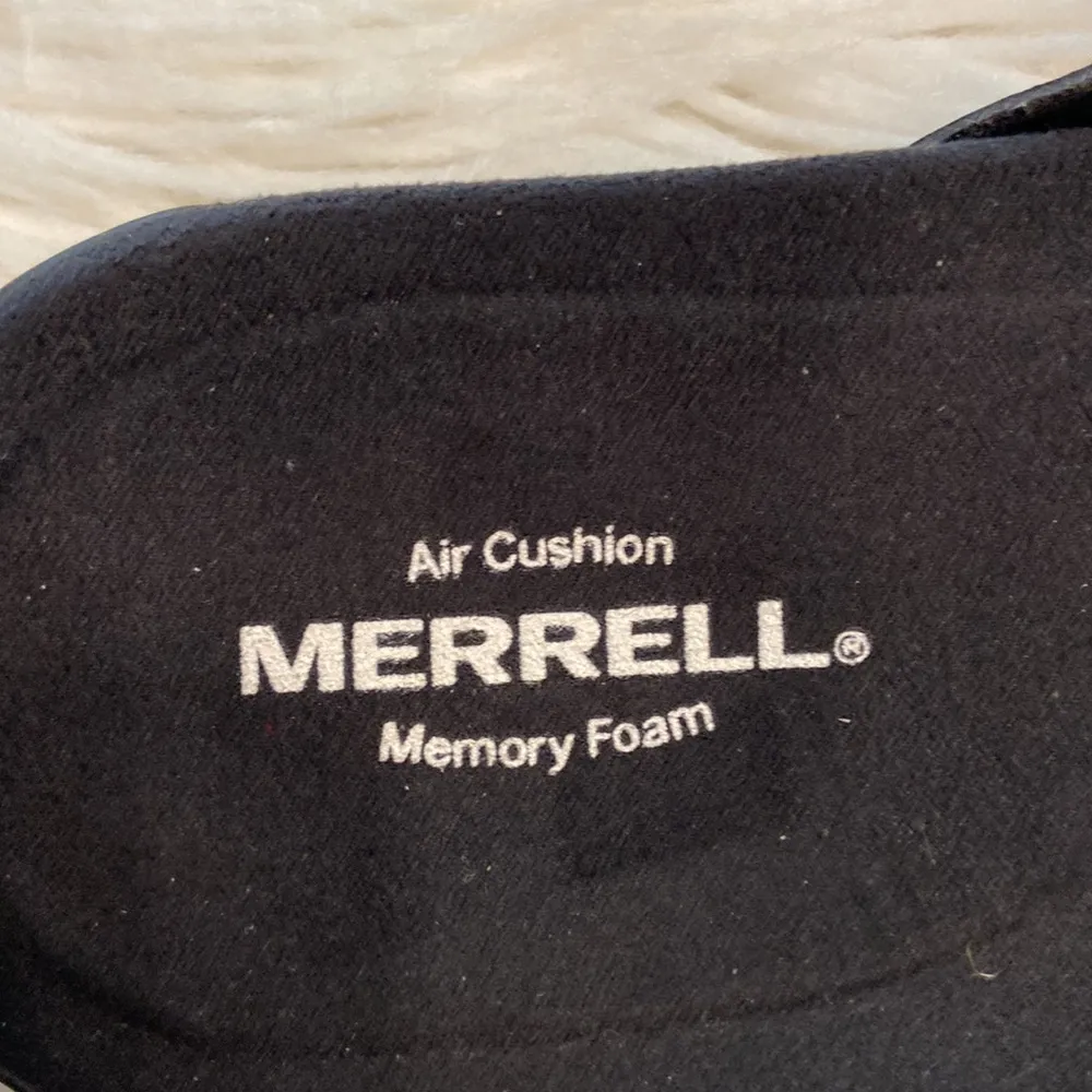 Merrell AirCushion Memory Foam sandals size 11 BNWOT black and gray color - Image 2