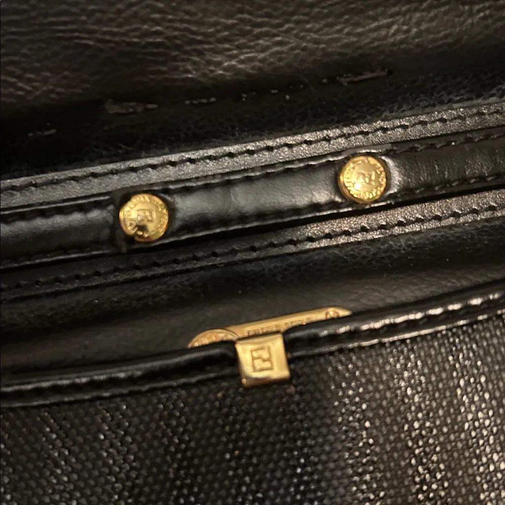 Vintage Fendi black envelope bag clutch crossbody purse - Image 4