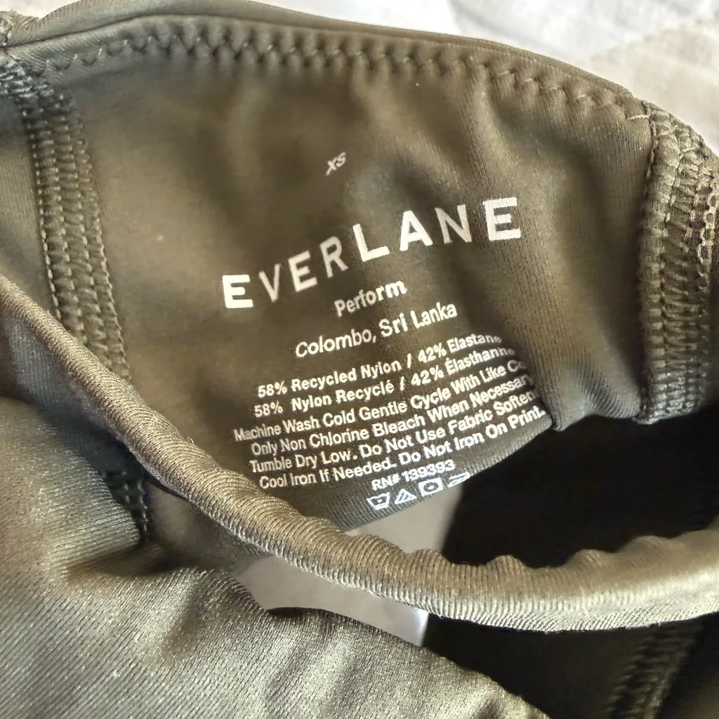 Everlane perform activewear bundle xs - Image 2