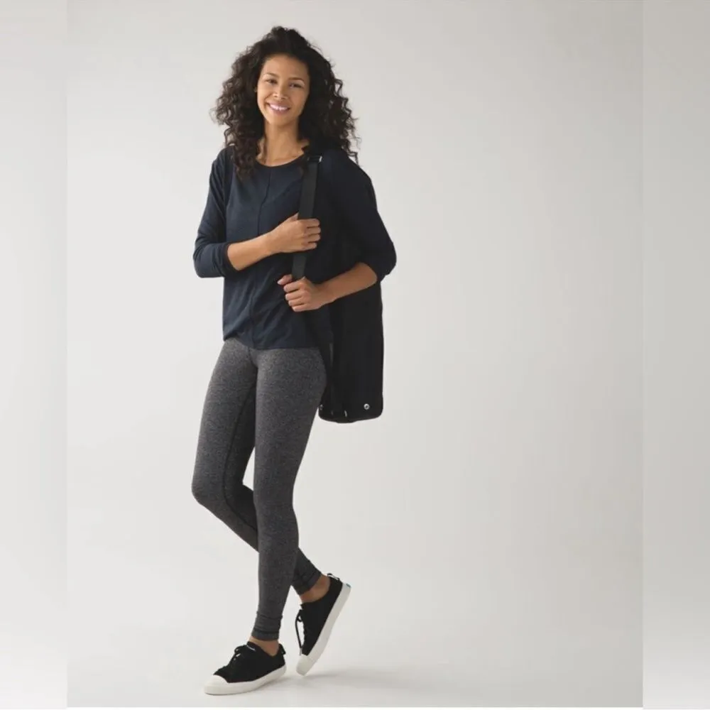 Lululemon Wunder Under Pant III  
Heathered Herringbone Heathered Black Size 6 - Image 2