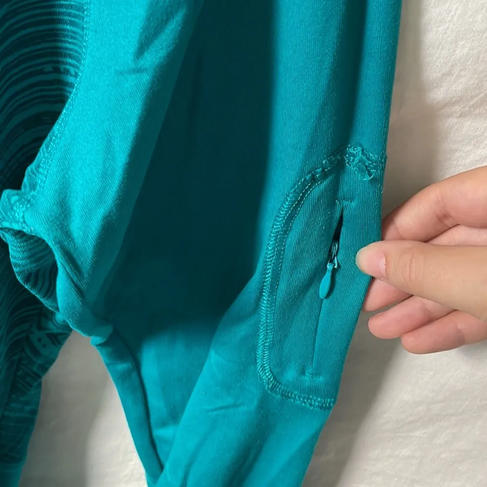 Reebok Quarter Zip Size L - Image 3