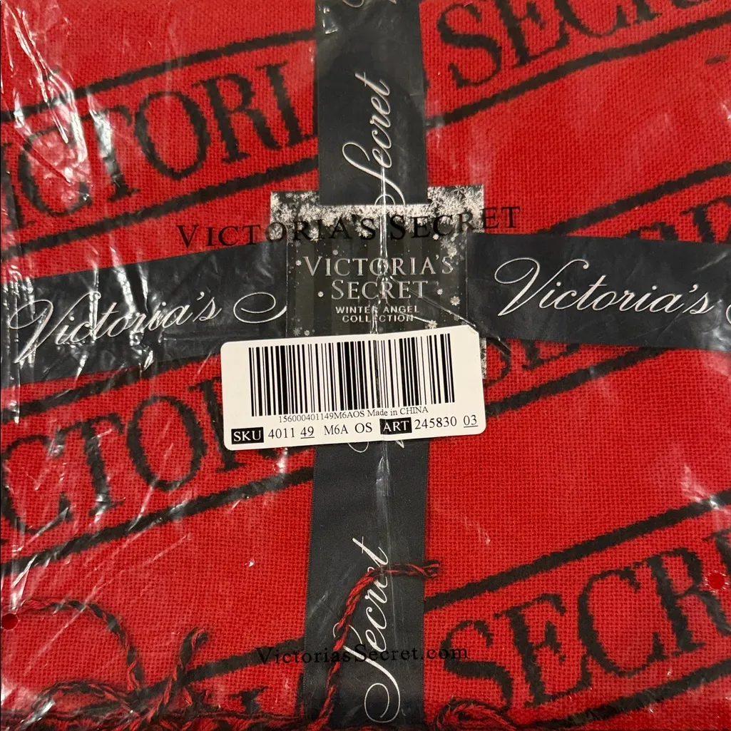 NWT Victoria's Secret Scarlet Logo Stripe Red and Black Scarf with Fringe - Image 4