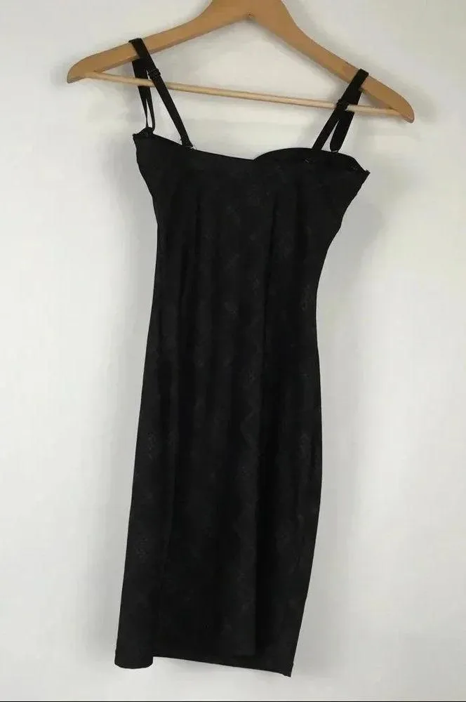 Curvi‎ Checkered Pattern Shaping Dress Size Medium - Image 3