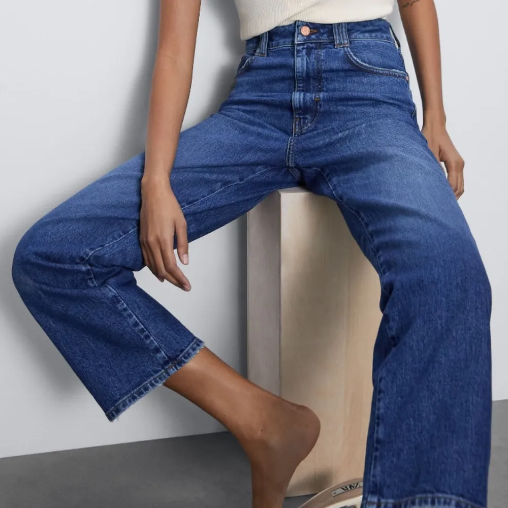 HIGH RISE VINTAGE SLIM JEANS Mid-Blue - Image 5