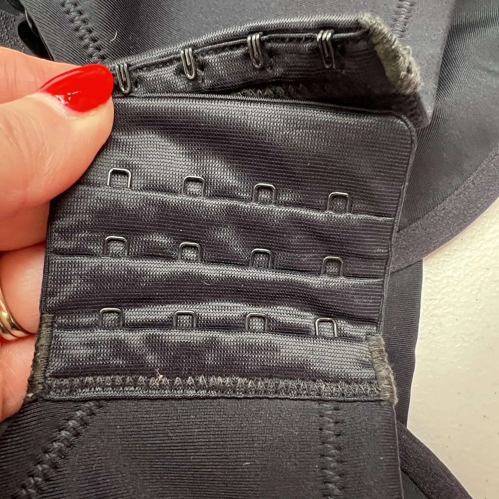 Vanity Fair 38DDD Bra 76080 Back Smoothing Minimizer Underwire Black Full Cover - Image 8