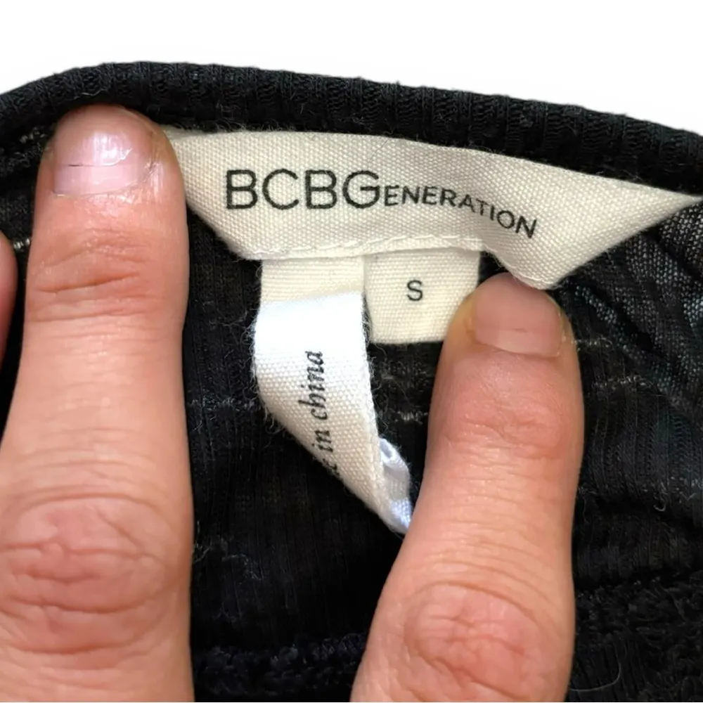 BCBGeneration  Black Ribbed Lightweight Open Back Crop Top - Small - Image 5