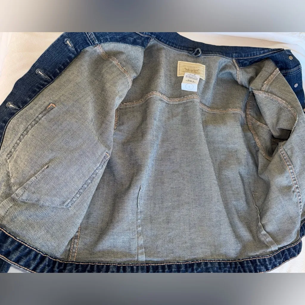 Vintage Levi’s Y2K Denim Button Up Cropped Jean Jacket Size Large - Image 13
