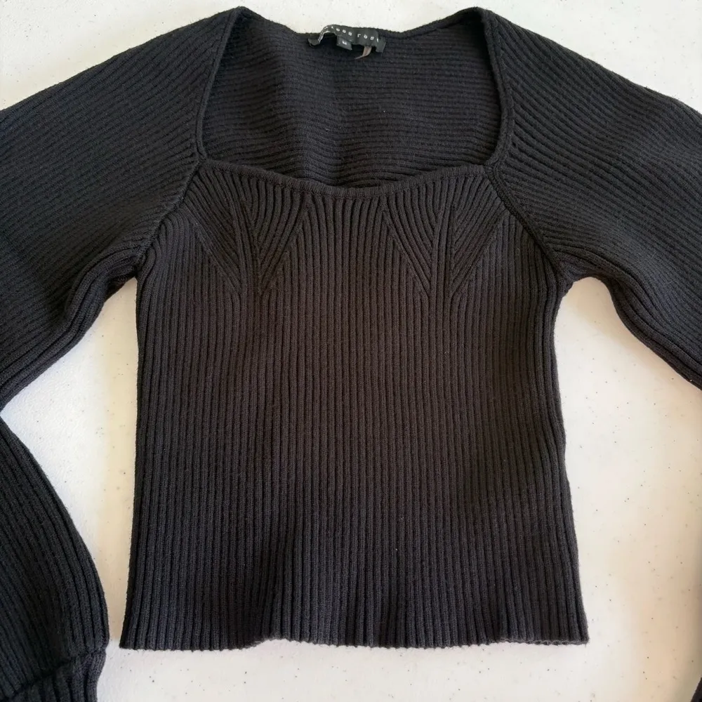 Endless Rose ribbed bishop sleeve sweater 
Black medium - Image 4