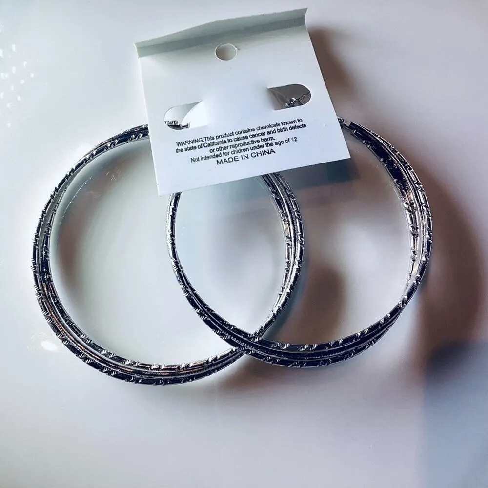 It Girl Large Silver Tone Hoops - Image 4