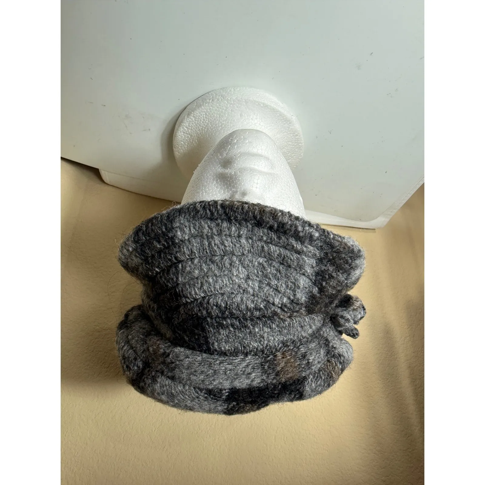 Wool Blend Newsboy Hat Cloche Cap Flower Accent‎ Gray Plaid - Image 2