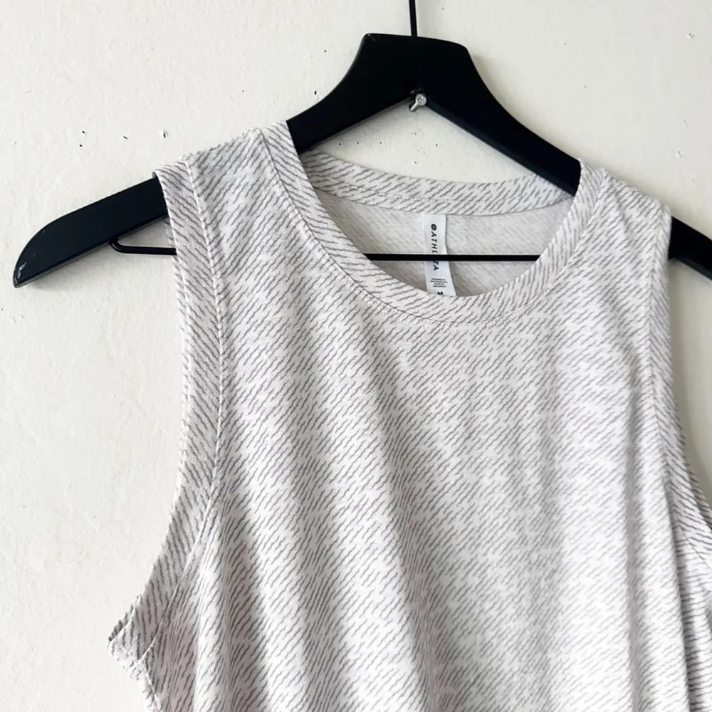 Athleta Side Tie Workout Tank Gray Modal Micro Stripe Sleeveless Top M - Image 3