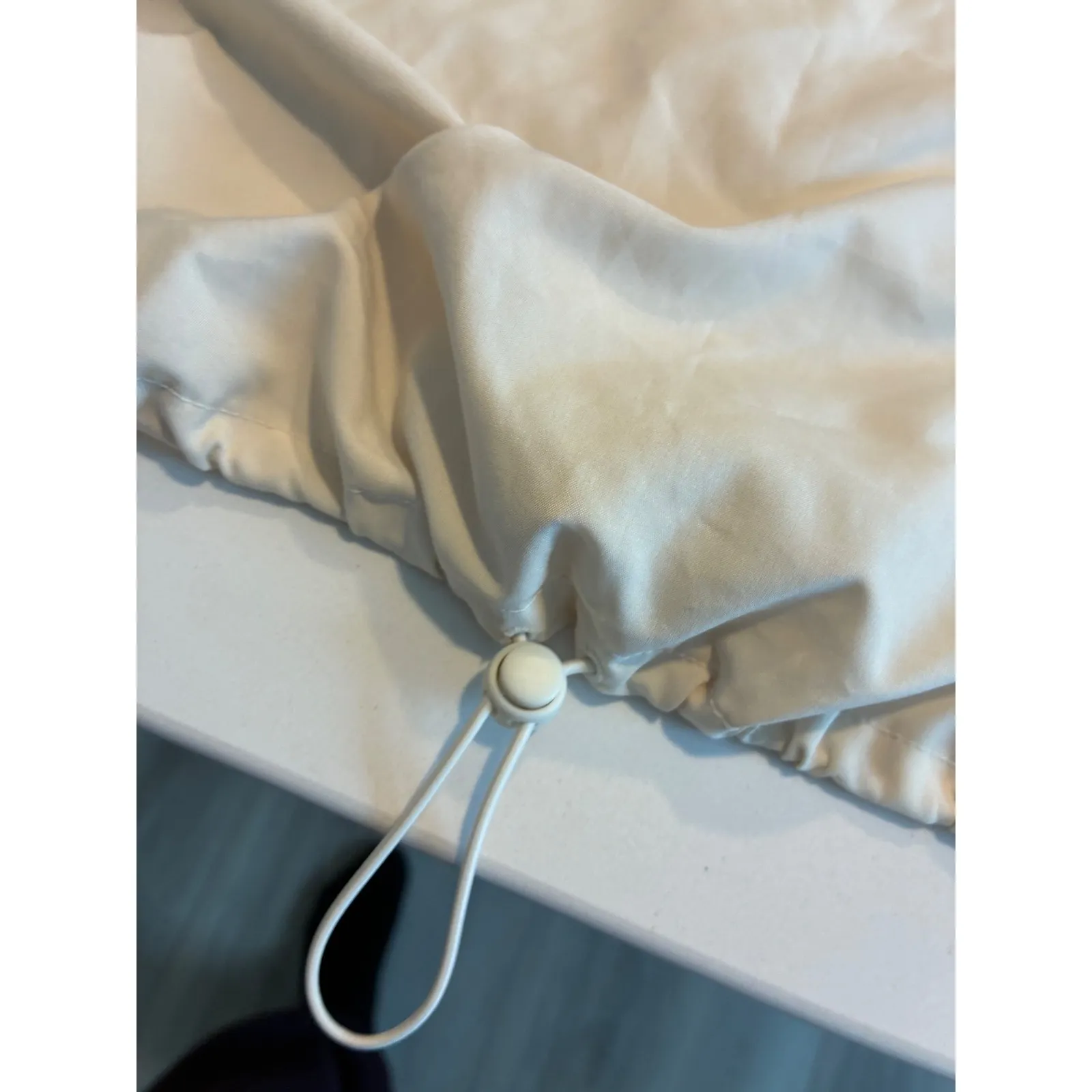 Bundle 2 Workout tank tops large old navy & Fila tank Racerback large White - Image 2