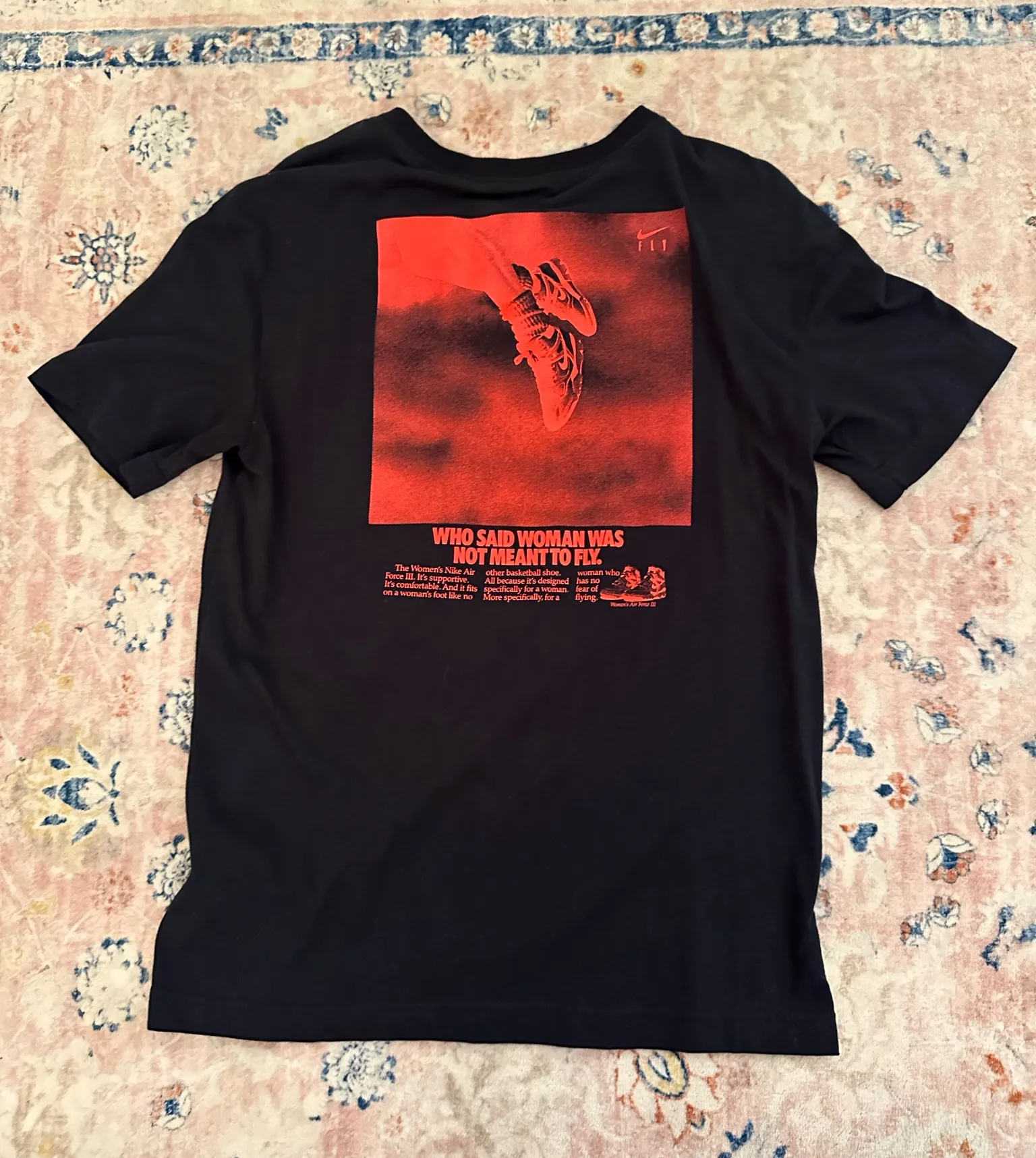 Nike Graphic Tee - Image 2