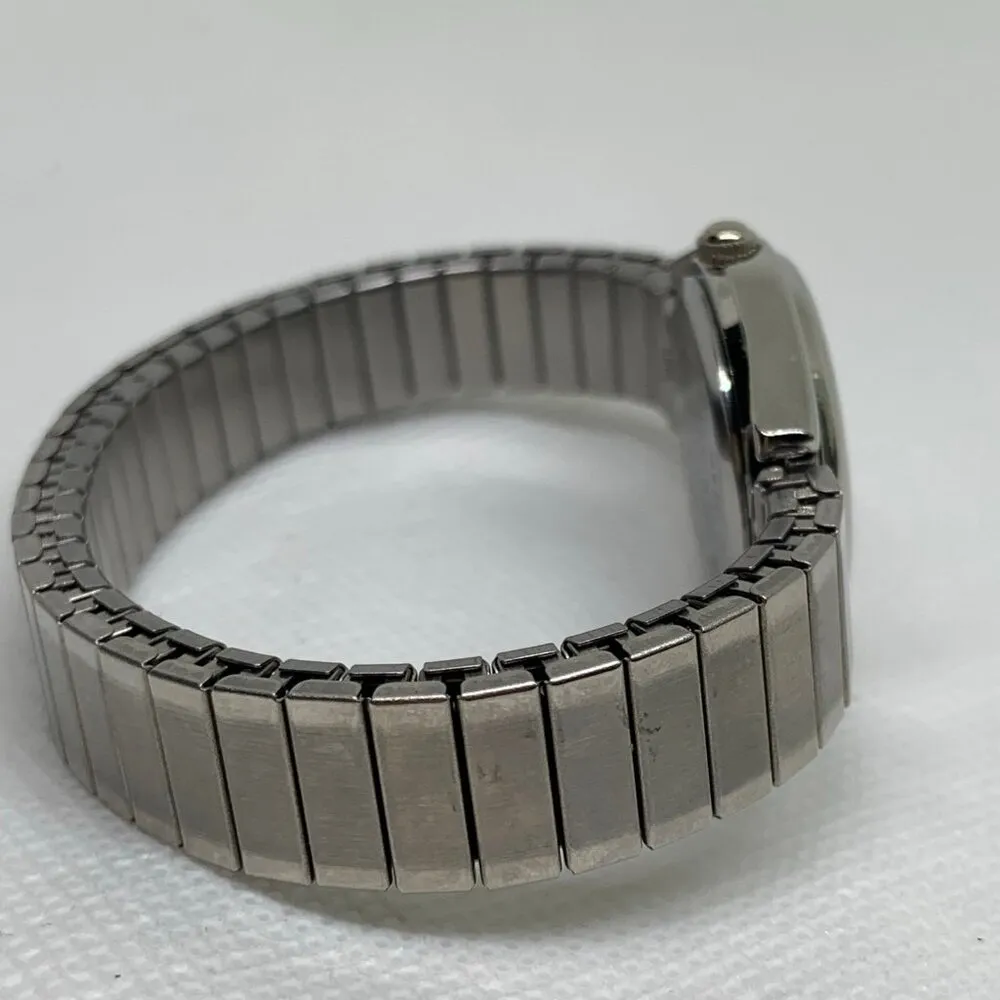 Details women silver tone blue dial wrist watch 25mm stainless size 6”running - Image 5