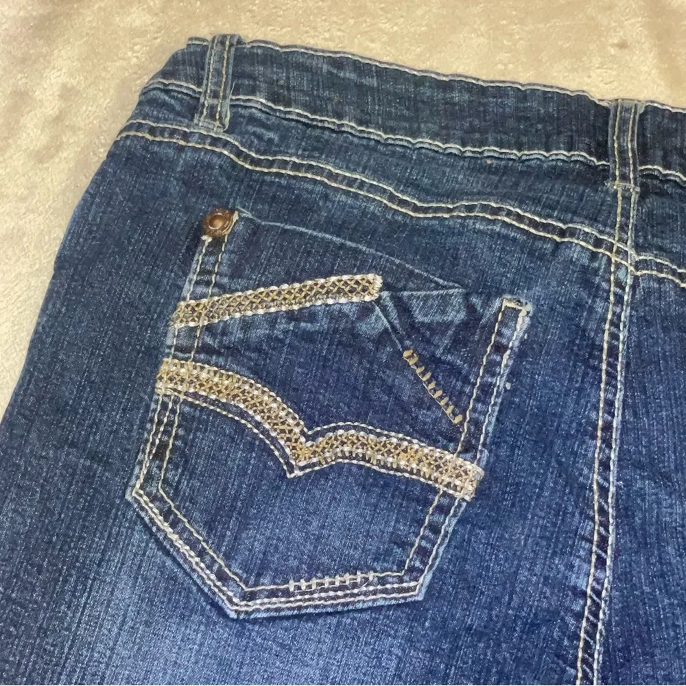 Y2K Bermuda shorts vintage Myth of Jade Women’s Shorts Size 10 Blue - Image 7